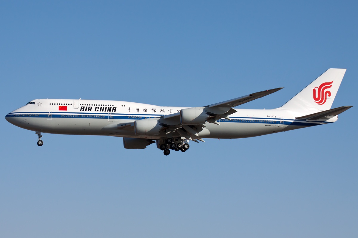 Air China Boeing 747 89L on finals into Beijing